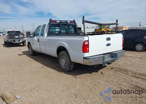 2014 Ford F-250 Xl z USA, uszkodzony, nr VIN 1FT7X2AT5EEB06842
